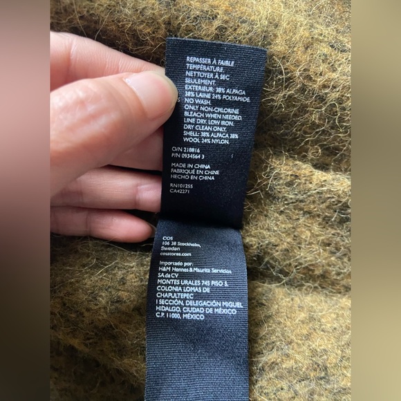 COS Chunky Oversized Shawl Neck Alpaca Wool  Sweater Sz M - Picture 6 of 9